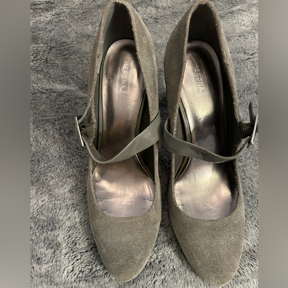 Merona Gray Suede Shoes. Size 9 - Picture 6 of 11